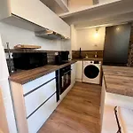 Duplex A 2 Min Des Arenes Et De La Maison Carree Daire *