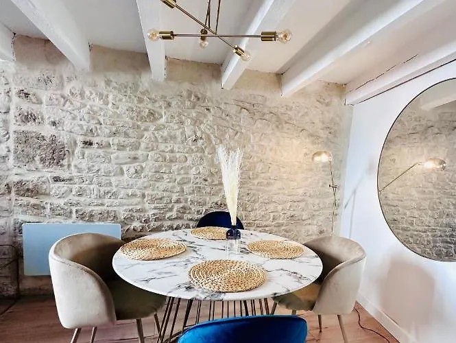 Duplex A 2 Min Des Arenes Et De La Maison Carree