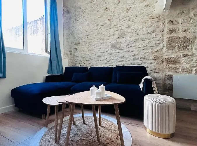 شقة Duplex A 2 Min Des Arenes Et De La Maison Carree