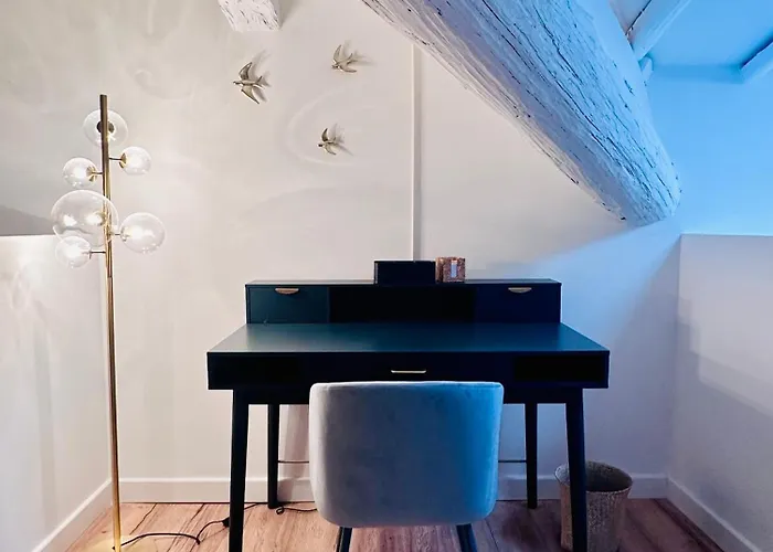 شقة Duplex A 2 Min Des Arenes Et De La Maison Carree