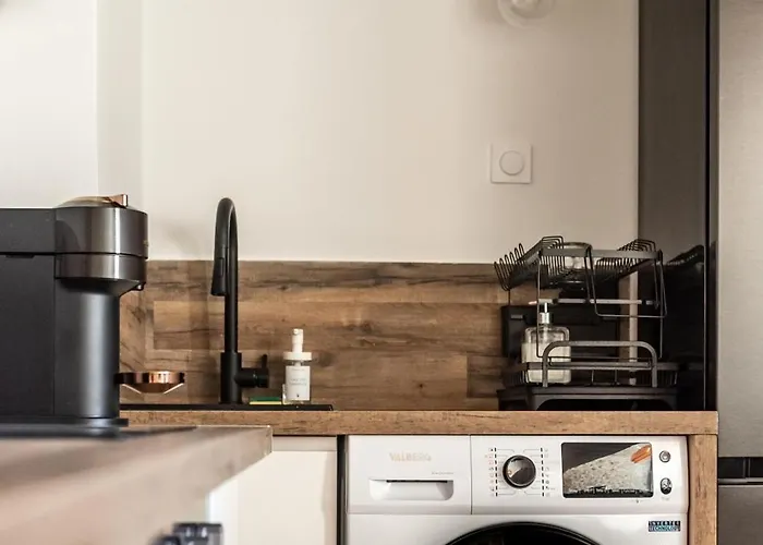 شقة Duplex A 2 Min Des Arenes Et De La Maison Carree