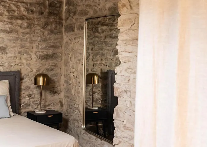 Duplex A 2 Min Des Arenes Et De La Maison Carree شقة نيم