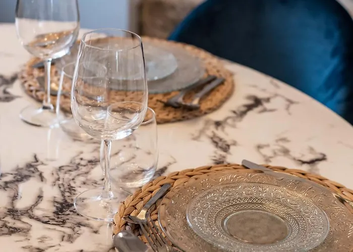 Apartment Duplex A 2 Min Des Arenes Et De La Maison Carree *