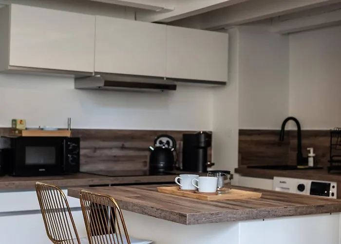 Duplex A 2 Min Des Arenes Et De La Maison Carree